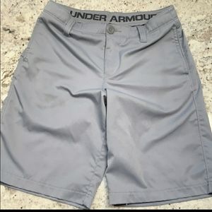 Boys Youth Grey Under Armour Golf Shorts size 10